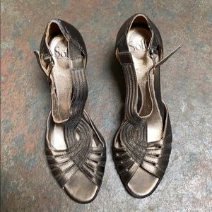 Sofft Golden Sandals 10